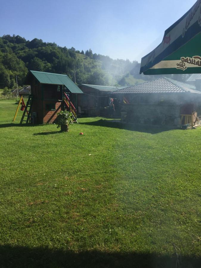 Cottage Bijelo Polje Exteriör bild
